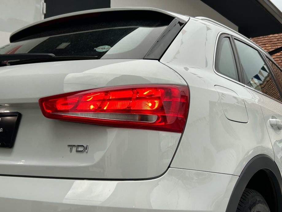 Audi Q3 2,0 TDI 2015G.REDIZAJN MODEL EXCLUSIVE OPREMA SERVISNA KNJIGA, fotografija 12