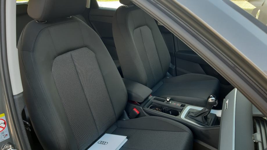 Audi Q3 2.0.TDI-AUTOMATIC-MATRIX-SERVISNA-1.VLASNIK-JAMSTVO-KAO NOV, fotografija 15