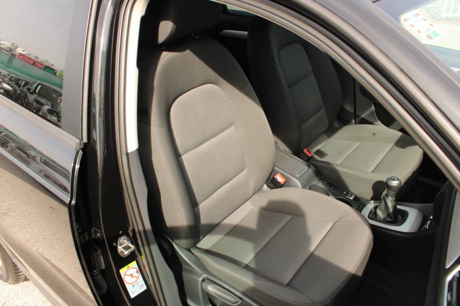 Audi Q3 2.0 TDi *NAVIGACIJA*, fotografija 12