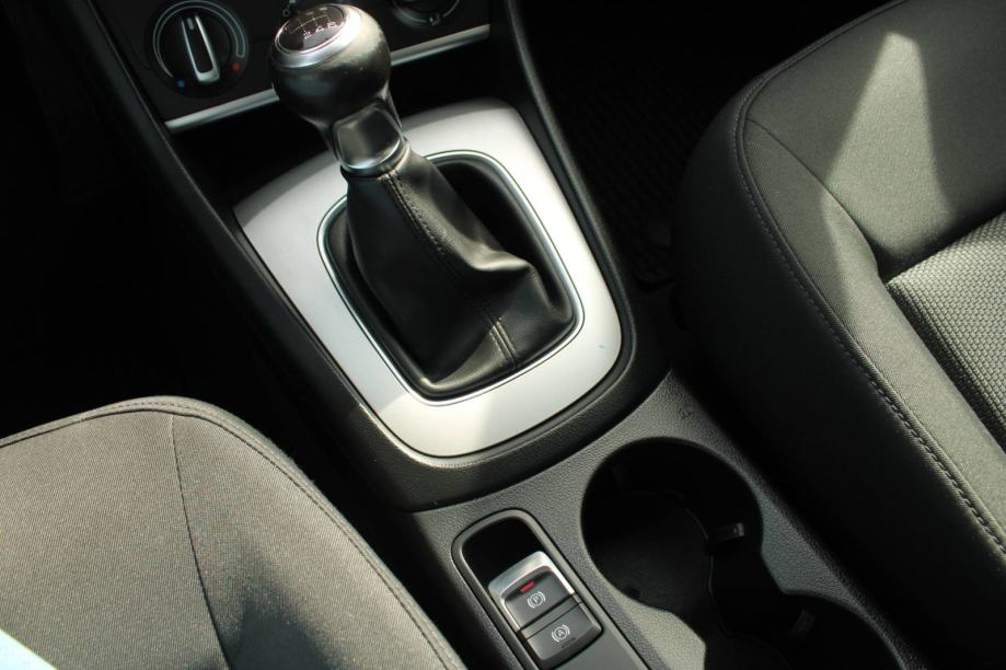 Audi Q3 2.0 TDi *NAVIGACIJA*, fotografija 16