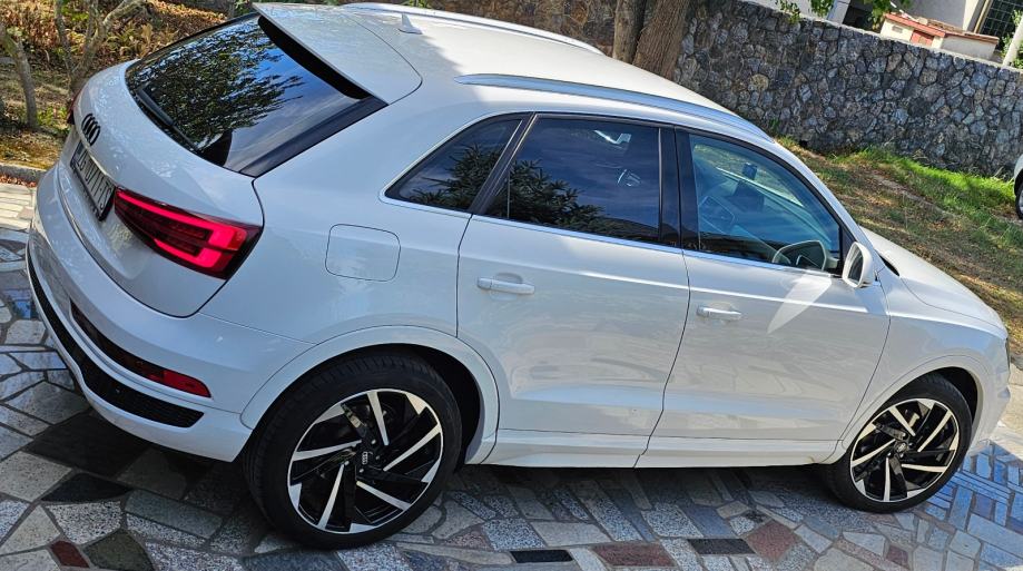 Audi Q3 2,0 TDI Quattro S tronic S line competitione, fotografija 4
