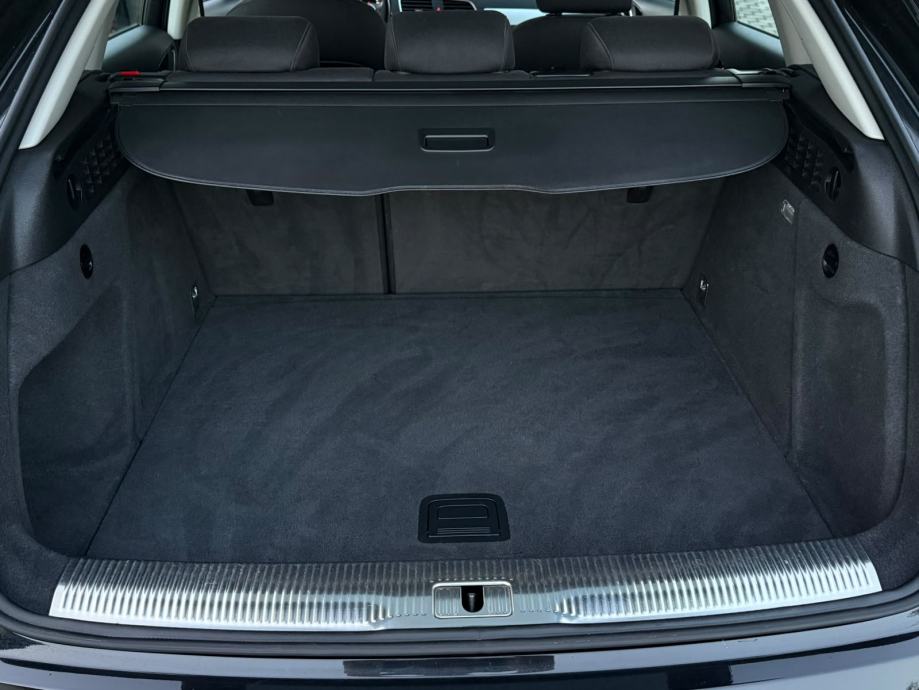 Audi Q3 2,0 TDI, *park pilot*, *tempomat*, *BI XENON*, fotografija 17