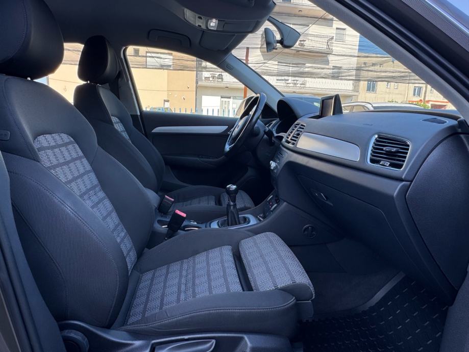 Audi Q3 2,0 TDI / SPORT / BIXENON / NAVI / VELIKI SERVIS / AUT KLIMA, fotografija 11