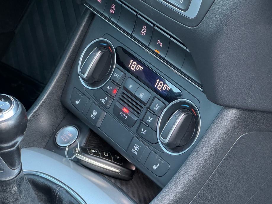 Audi Q3 2,0 TDI / SPORT / BIXENON / NAVI / VELIKI SERVIS / AUT KLIMA, fotografija 15