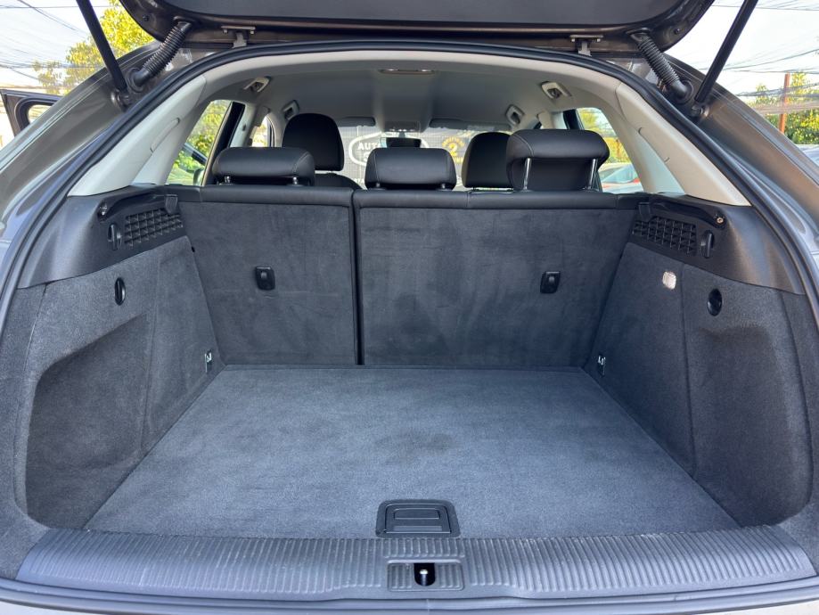 Audi Q3 2,0 TDI / SPORT / BIXENON / NAVI / VELIKI SERVIS / AUT KLIMA, fotografija 16