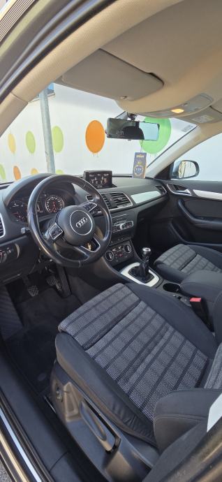 Audi Q3 2,0 TDI Sport, fotografija 9