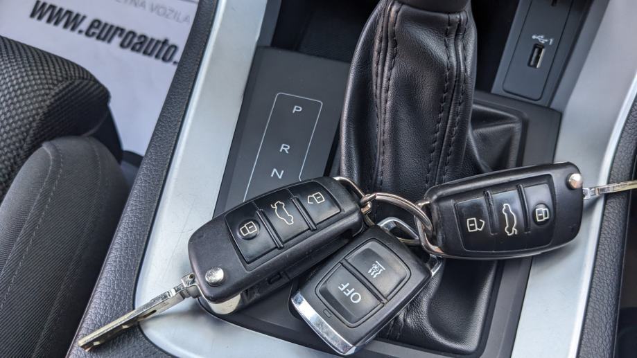 AUDI Q3 2.0 TDI S-TRONIC ADVANCED, fotografija 16