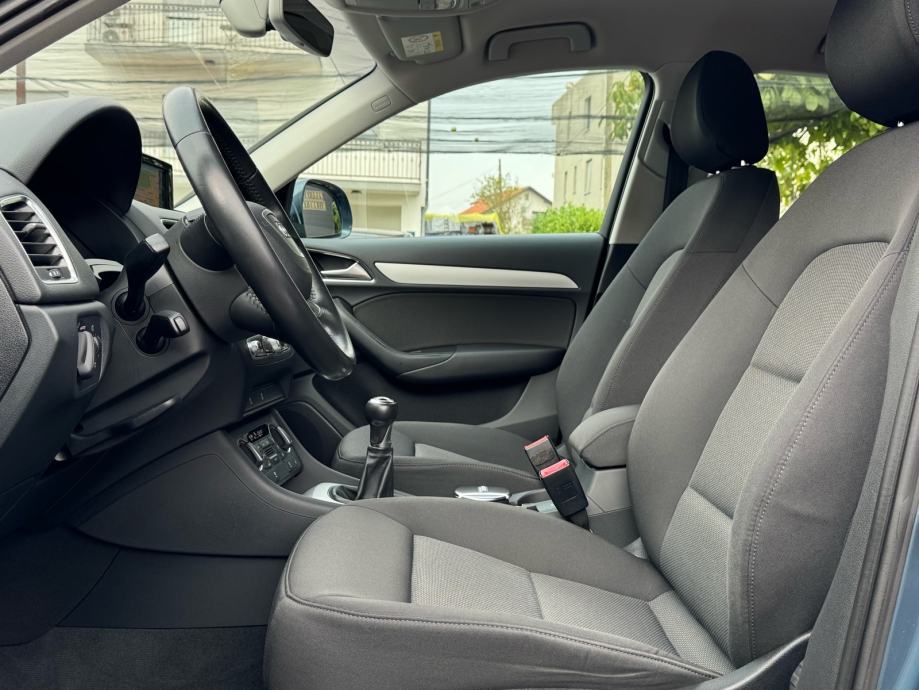 Audi Q3 2,0 TDI / XENON / NAVI / 150ks / AUT KLIMA / PDC / JAMSTVO, fotografija 17