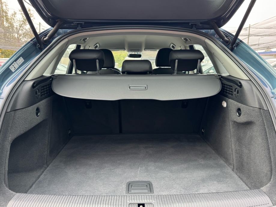 Audi Q3 2,0 TDI / XENON / NAVI / 150ks / AUT KLIMA / PDC / JAMSTVO, fotografija 19