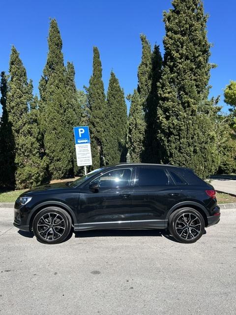 Audi Q3 35 TDI automatik,samo 52650 km,tvornička garancija, fotografija 3