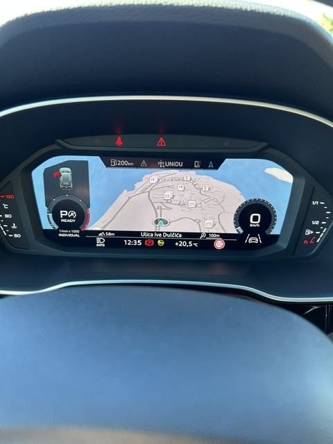 Audi Q3 35 TDI automatik,samo 52650 km,tvornička garancija, fotografija 12