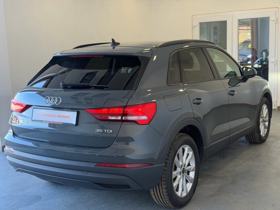 Audi Q3 2.0 35 TDI S-TRONIC, VIRTUAL,LANE ASSIST,ALU 18,JAMSTVO 24 mj!, fotografija 8