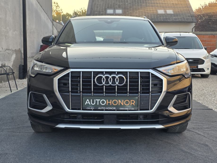 Audi Q3 35 TFSI S-tronic 53.000 km Reg 6/2027 Servisna povijest, fotografija 3
