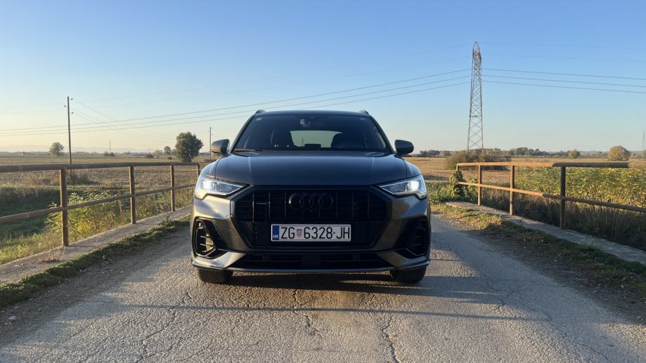 Audi Q3 40 TDI S-line, Quattro, automatik, 1. vlasnik, garancija 3 god, fotografija 2