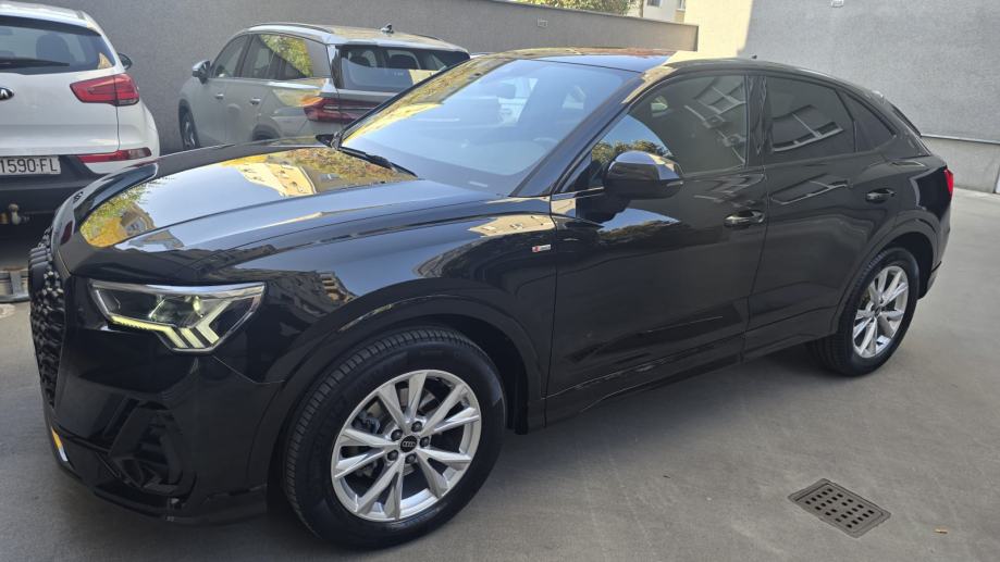 AUDI Q3 SB 35TFSI S tr S line+ / Benzin / 1.5l / 110 kW/150 KS crni, fotografija 5