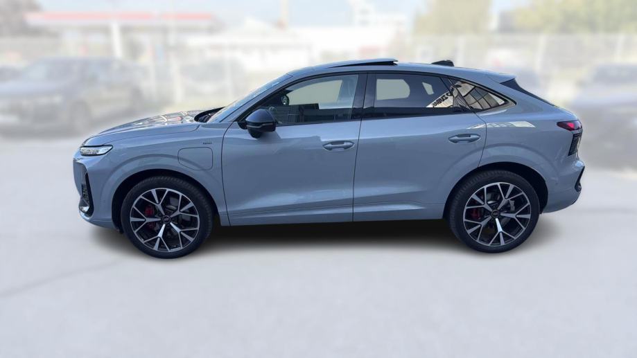 AUDI Q3 Sportback 2026 • PREMIUM jamstvo • AutoZubak Rabljena, fotografija 5
