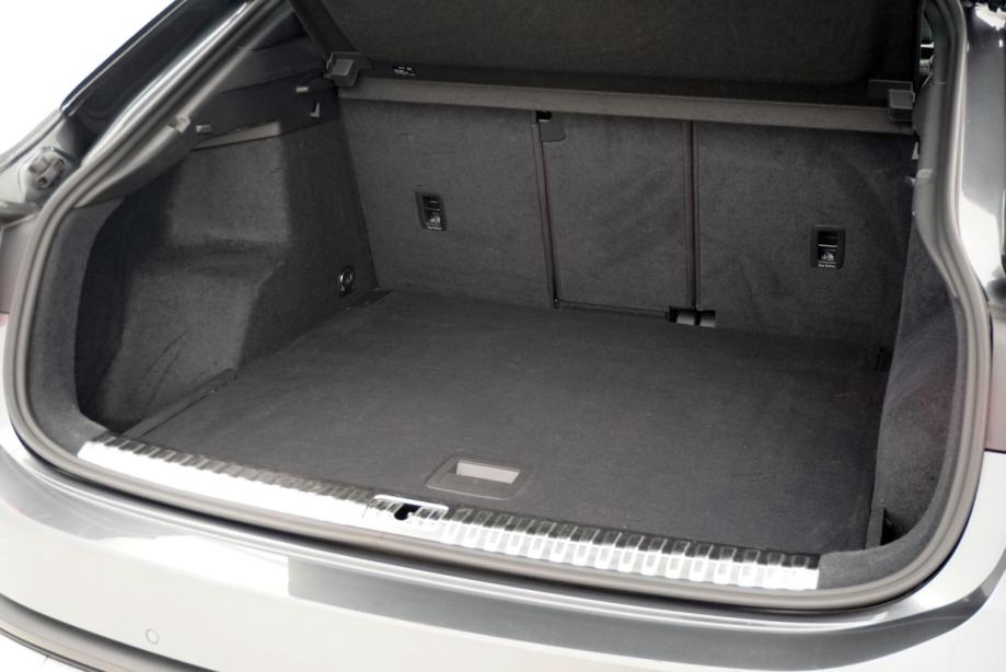 Audi Q3 Sportback 35 TDI S Line | Cjena uključuje troškove uvoza, fotografija 9