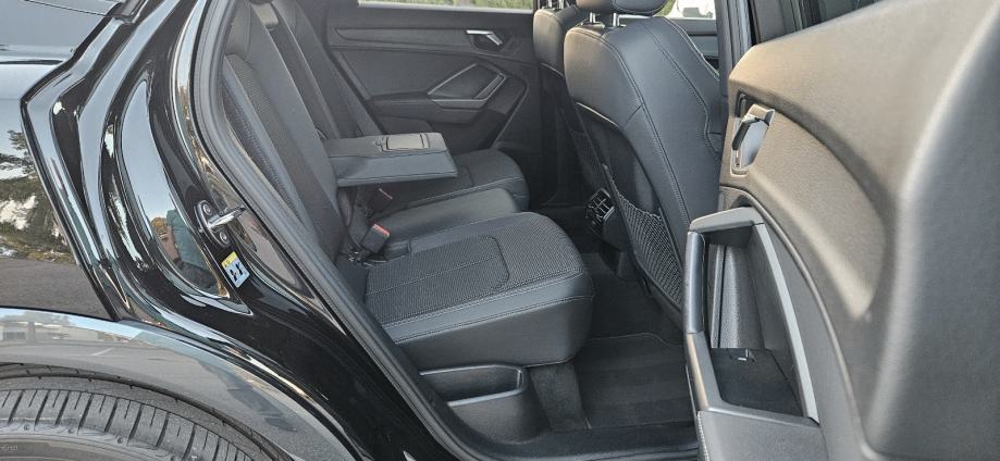 Audi Q3 Sportback S line 40 TDI quattro S tronic pano black edition, fotografija 19