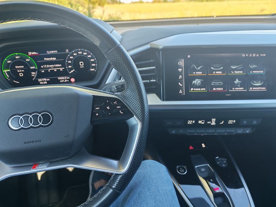 Audi Q4 e-tron e-tron automatik, fotografija 6