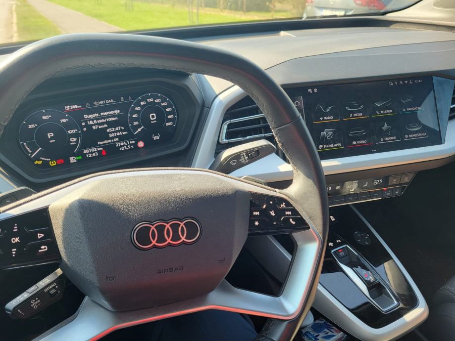Audi Q4 e-tron 45 82kWH 286ks, fotografija 8