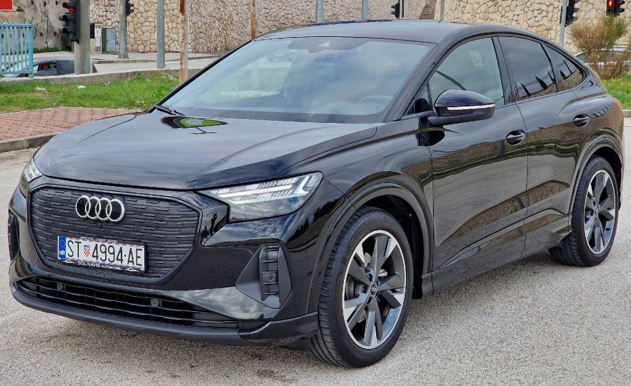 Audi Q4 etron Sportback 3 x S Line, alu 20virtual, garancija, u Pdv