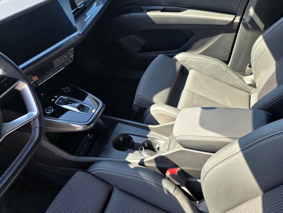 Audi Q4 Sportback e-tron 50 quattro S line, 2022., 220 kW, fotografija 5