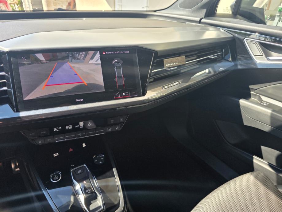 Audi Q4 Sportback e-tron 50 quattro S line, 2022., 220 kW, fotografija 9