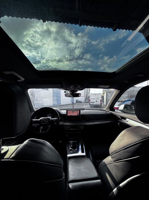 Audi Q5 2,0 TDI S Line, fotografija 17