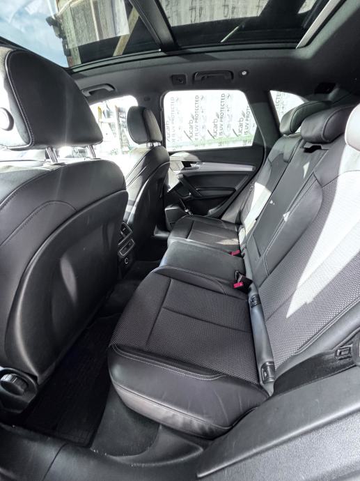 Audi Q5 2,0 TDI S Line, fotografija 10