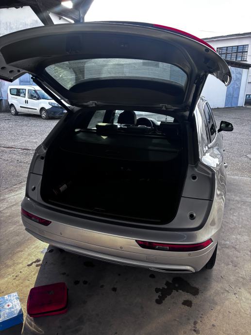Audi Q5 2,0 TDI S Line, fotografija 13