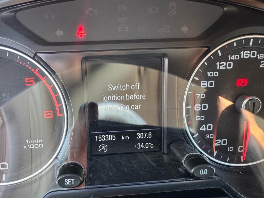 Audi Q5 2,0 TDI Quatro 4x4 veliki servis upravo!!!, fotografija 10