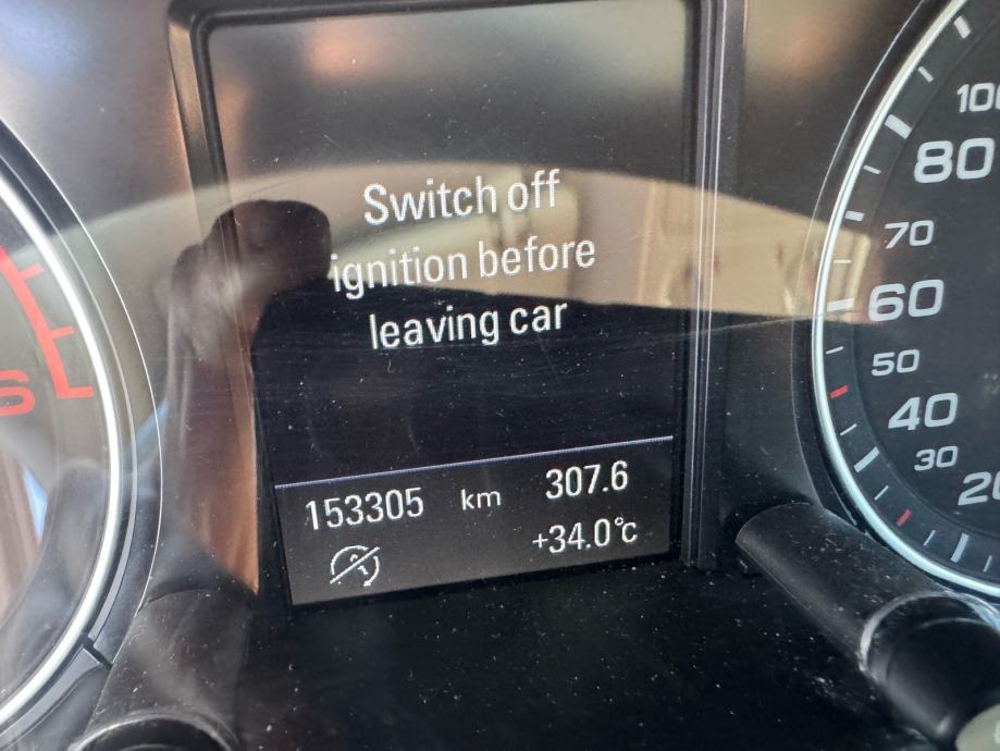 Audi Q5 2,0 TDI Quatro 4x4 veliki servis upravo!!!, fotografija 13