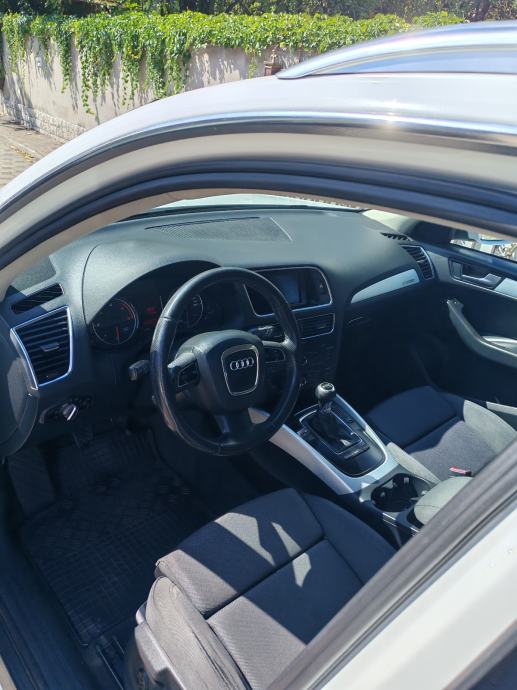 Audi Q5 2,0 TDI, fotografija 8