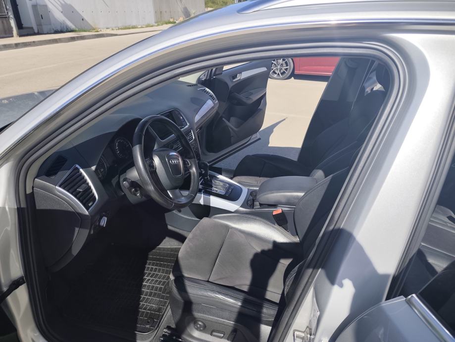 Audi Q5 2,0 TDI S-tronic automatik, Quatro 4x4, HR vozilo, fotografija 11