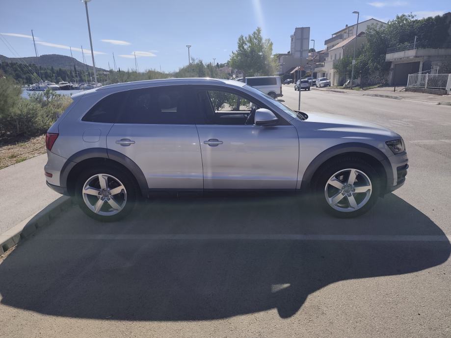 Audi Q5 2,0 TDI S-tronic automatik, Quatro 4x4, HR vozilo, pogled izvana - slika 4