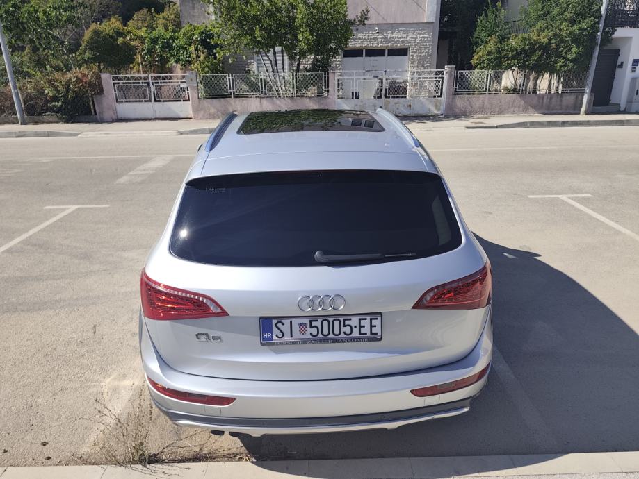 Audi Q5 2,0 TDI S-tronic automatik, Quatro 4x4, HR vozilo, fotografija 6
