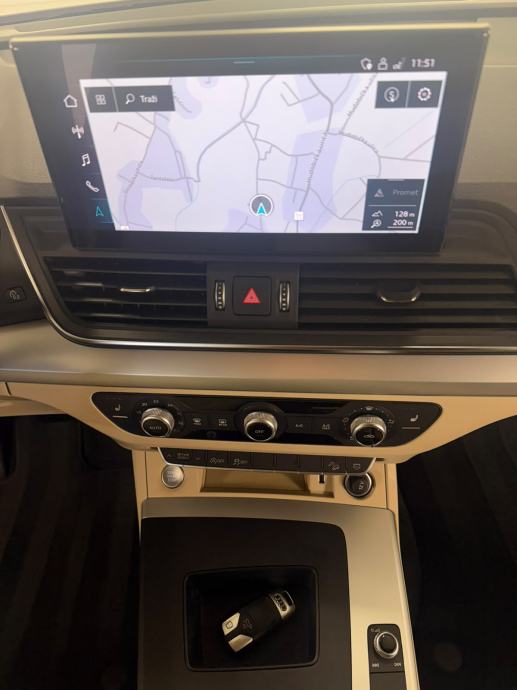 Audi Q5 35 TDI Sportback--KOŽA--KAMERA--NAVI--LED--SERVISNA, fotografija 15