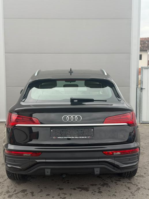 Audi Q5 35 TDI Sportback--KOŽA--KAMERA--NAVI--LED--SERVISNA, fotografija 8