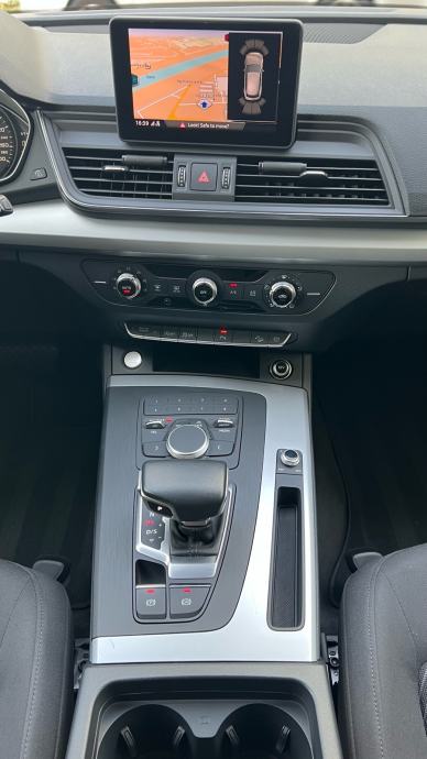 Audi Q5 35TDI QUATTRO•S-Tronic•, fotografija 12