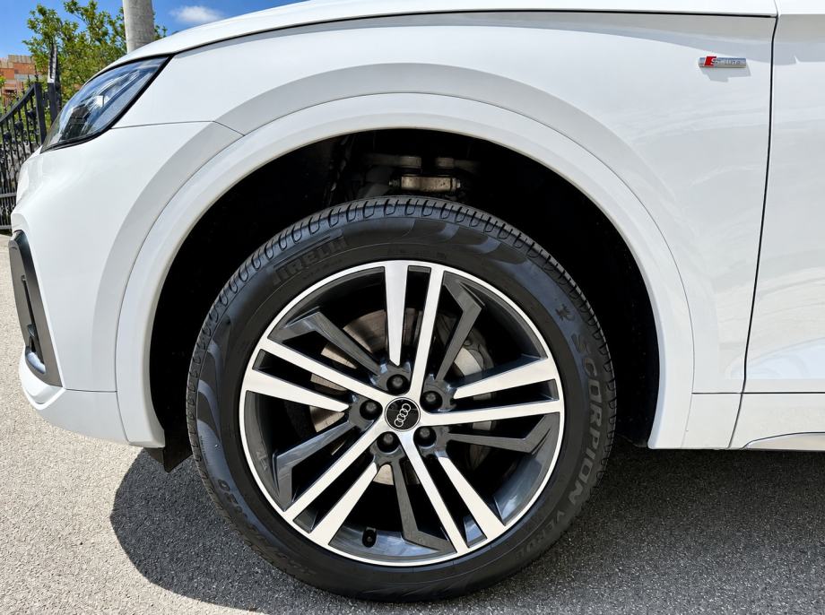Audi Q5 50 TFSI-e, Quattro ,S-Line, 292 KS,Head-up,Top Stanje,Servisna, fotografija 8