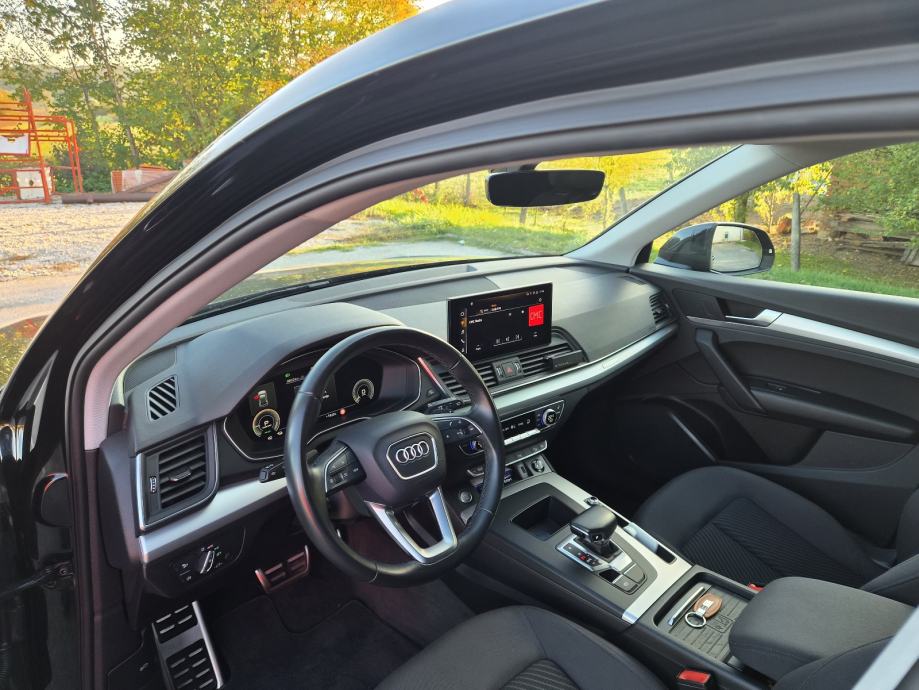 Audi Q5 50Tfsie, plug-in hibryd, S-line, fotografija 9