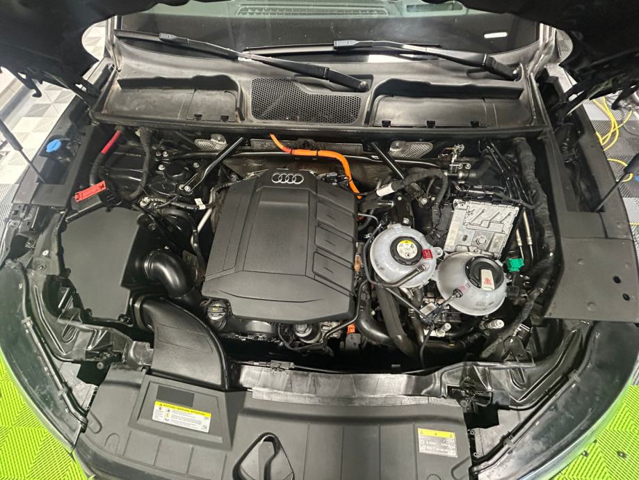 Audi Q5 55 TFSI e 3x SLINE , MATRIX , HEAD-UP , QUATTRO, fotografija 4