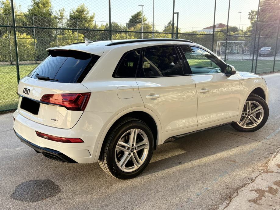 Audi Q5 Quattro 40tfsi S-line; LED, ALU. NAVI, VIRTUAL, fotografija 11