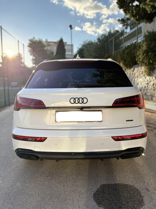 Audi Q5 Quattro 40tfsi S-line; LED, ALU. NAVI, VIRTUAL, fotografija 7