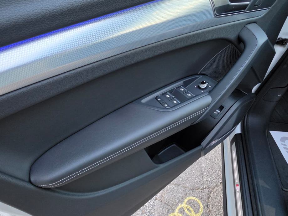 Audi Q5 Sportback 40 TDI Quattro — s-line — panorama — B&O — servisna, fotografija 19