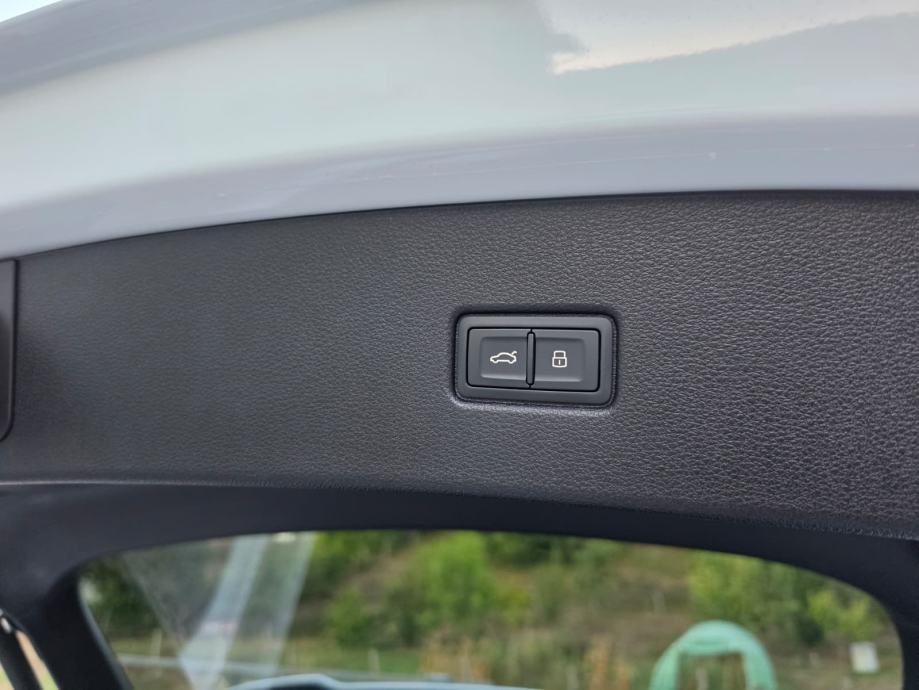 Audi Q5 Sportback 40 TDI Quattro — s-line — panorama — B&O — servisna, fotografija 20