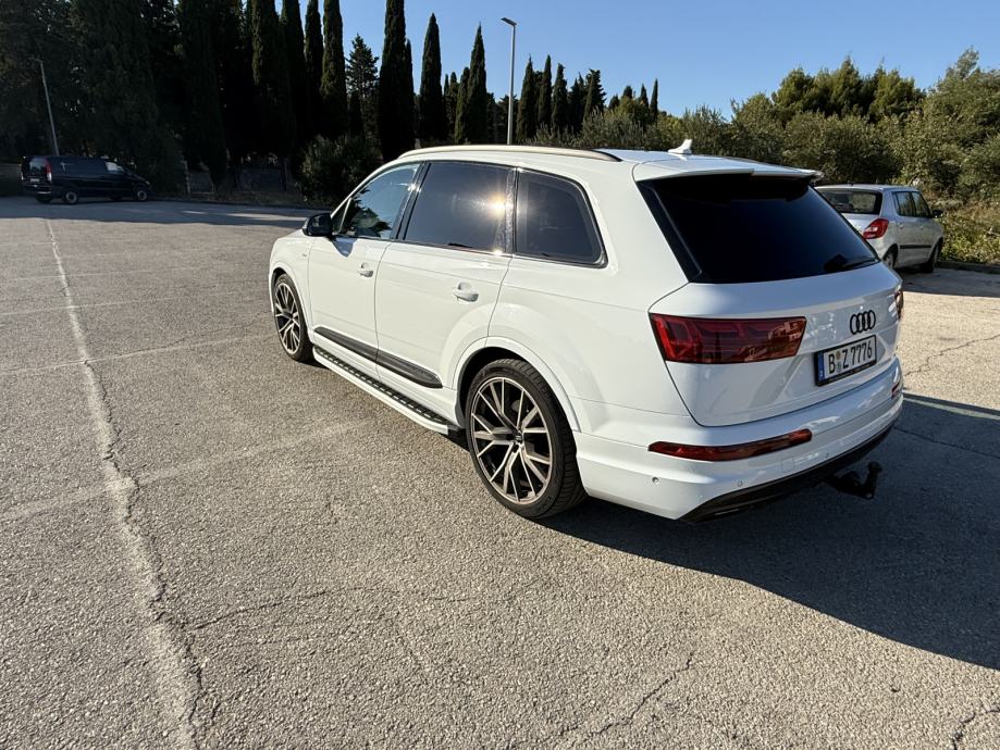 Audi Q7 5,0 TDI Quattro 3xS-Line 7 Sjedala Potpuno opremljen, fotografija 4