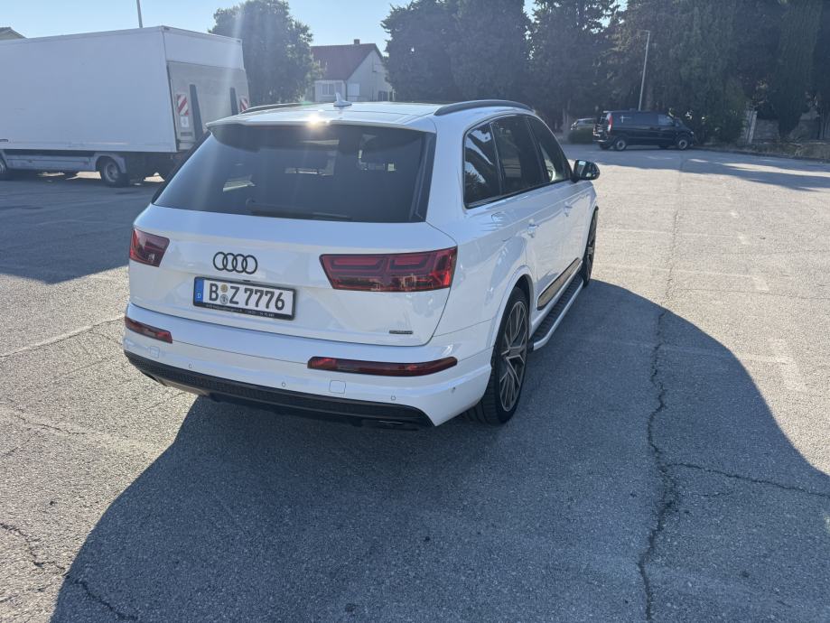 Audi Q7 5,0 TDI Quattro 3xS-Line 7 Sjedala Potpuno opremljen, fotografija 7