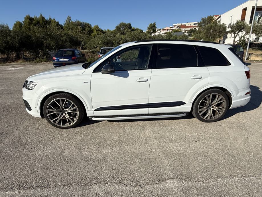 Audi Q7 5,0 TDI Quattro 3xS-Line 7 Sjedala Potpuno opremljen, fotografija 9