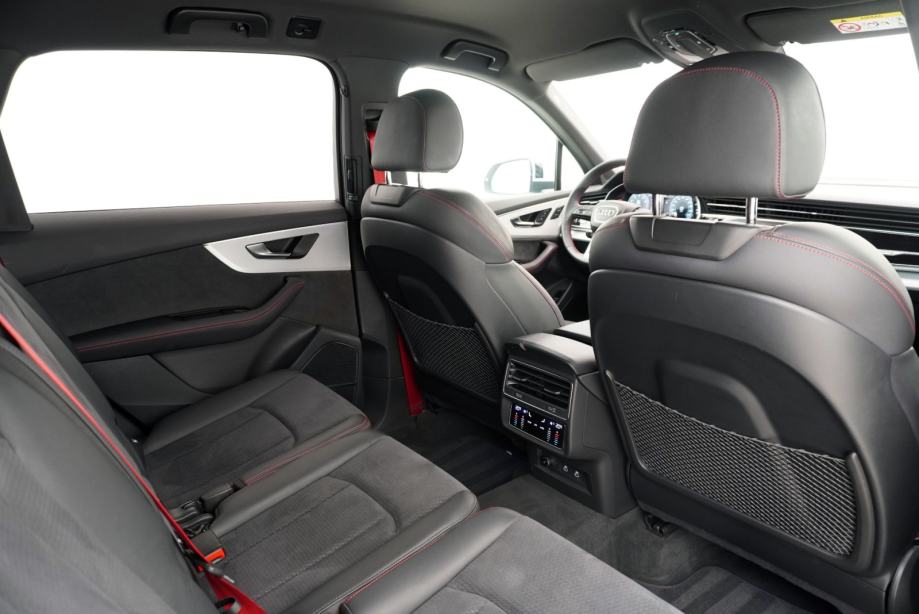 Audi Q7 55 TFSI quattro S Line | Cjena uključuje troškove uvoza, fotografija 19
